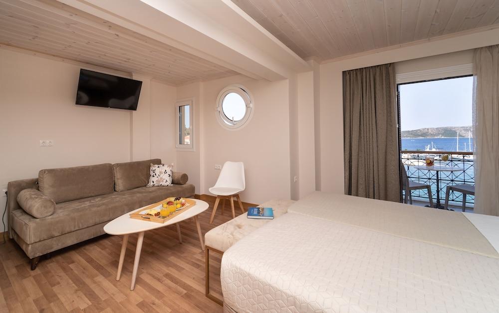 Karalis City Hotel Pylos Luaran gambar
